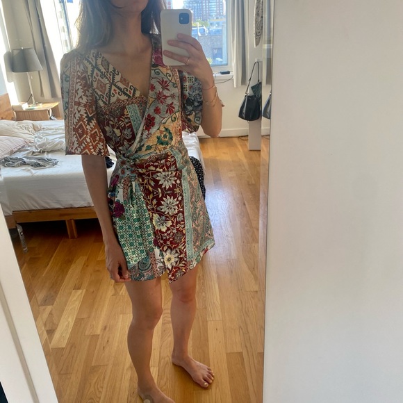 NWOT ✨Zara printed dress - Picture 2 of 3
